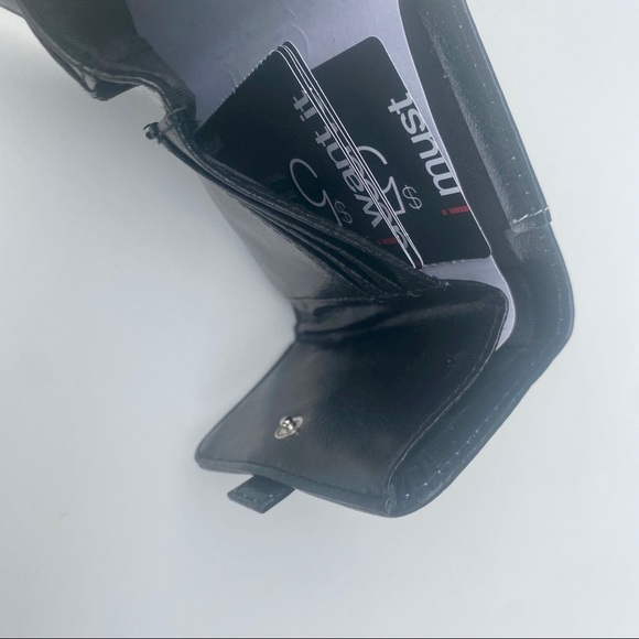 โผ๏ธLAST CHANCE ๐2/$20 New Suzy Shier Card Holder Vegan Leather Fold Wallet - Picture 6 of 15